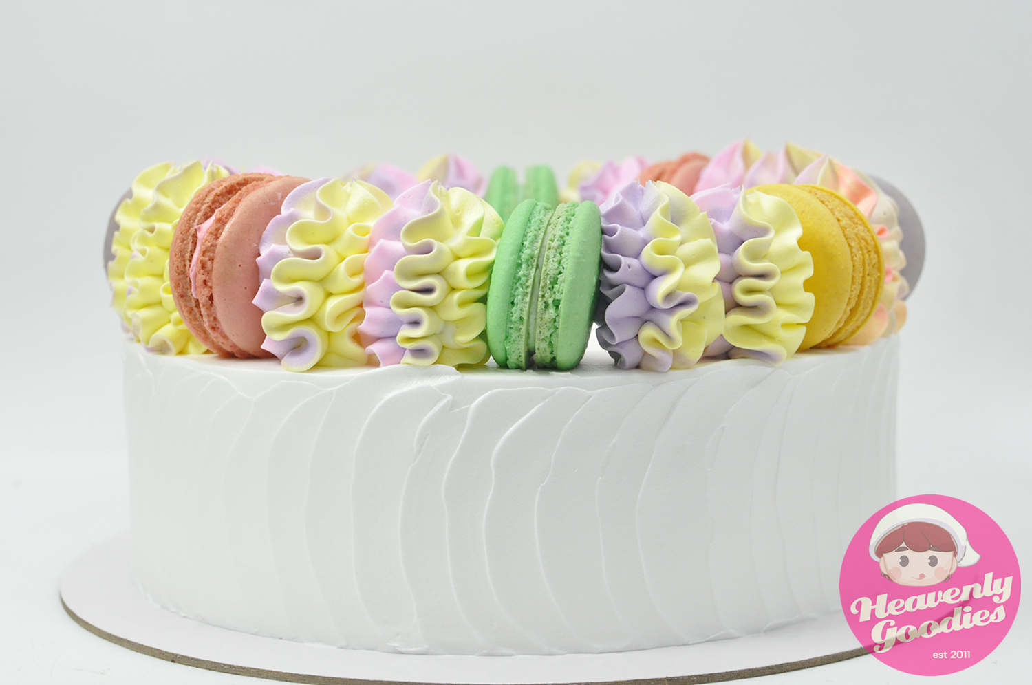 Party Macarons Cake